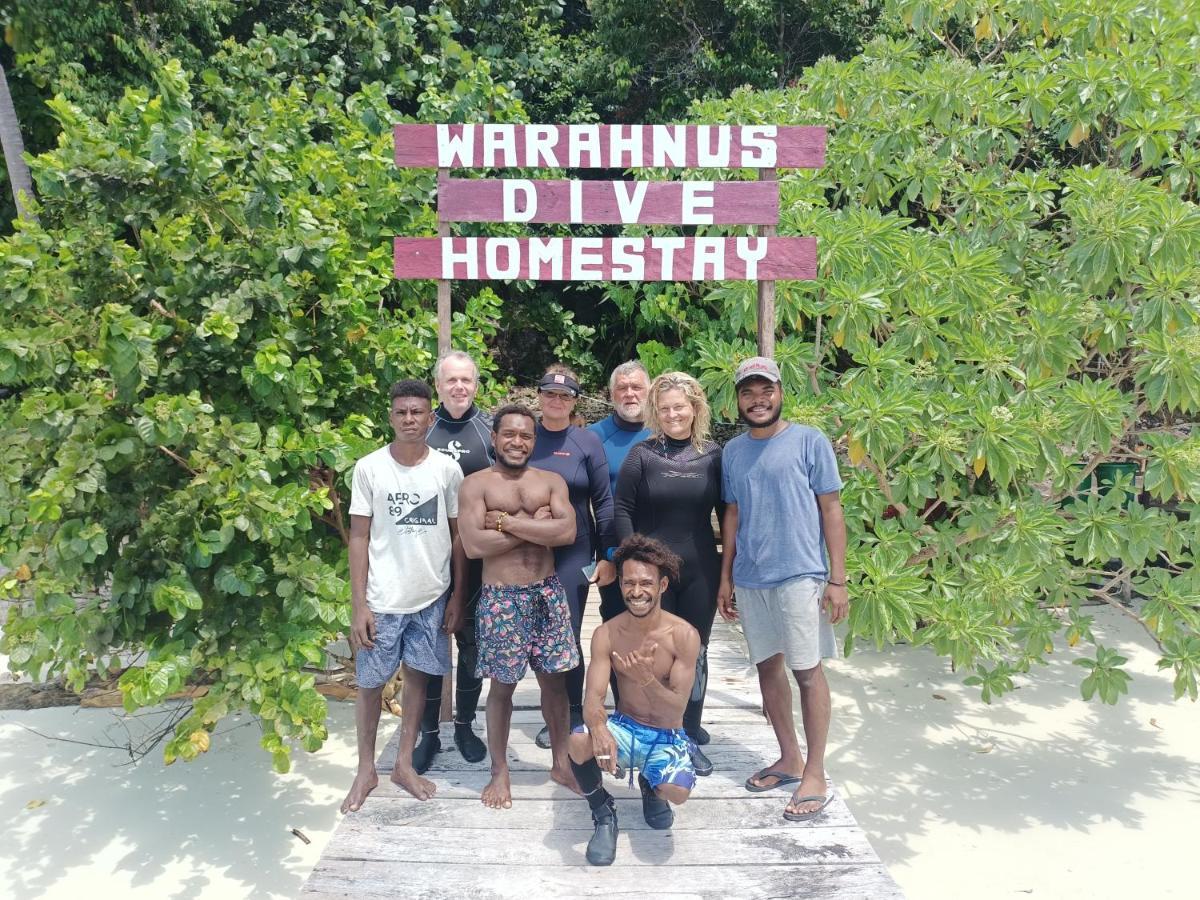 Warahnus Dive Homestay Kri Buitenkant foto